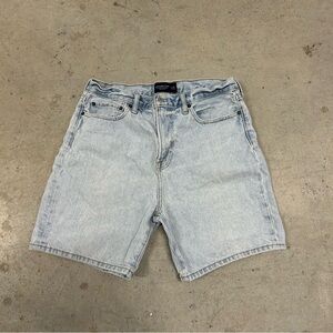 Abercrombie Light Wash Denim Shorts 33W